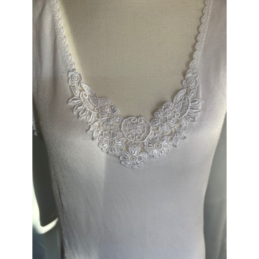 Cuddl Duds White Lace Trim V-Neck Camisole Tank Romantic Lace. Large